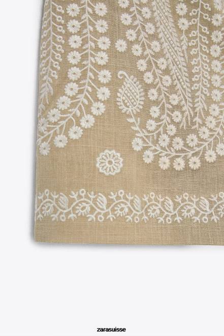 Zara vêtements P66V552 femmes short brodé marron taupe