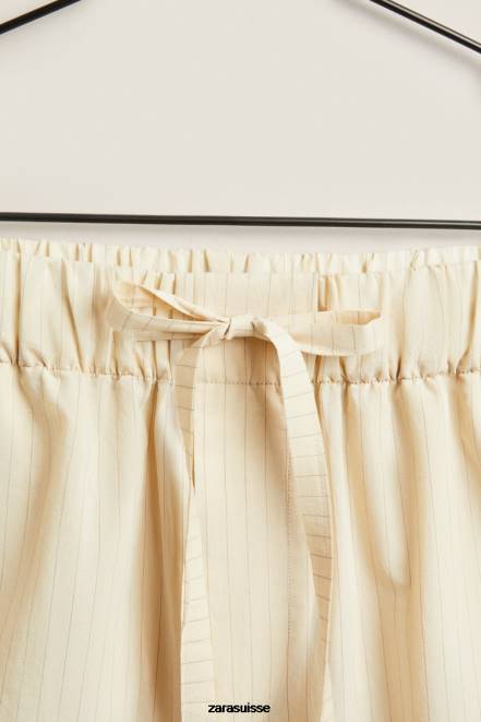 Zara vêtements P66V1805 femmes short à fines rayures écru