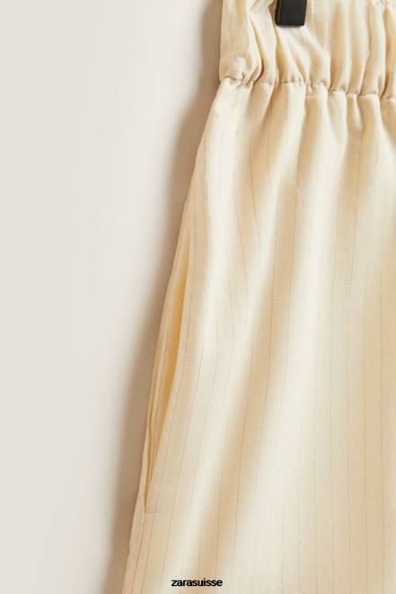 Zara vêtements P66V1805 femmes short à fines rayures écru