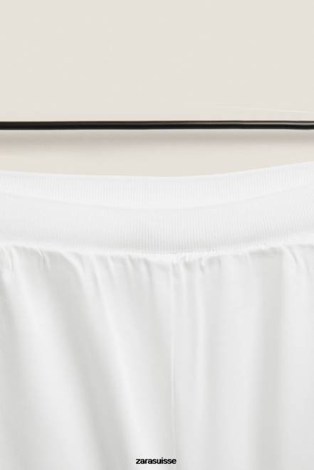 Zara vêtements P66V1811 femmes short doux au toucher blanc